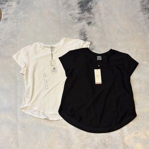 NWT CALIA by Carrie Underwood Renew Tee